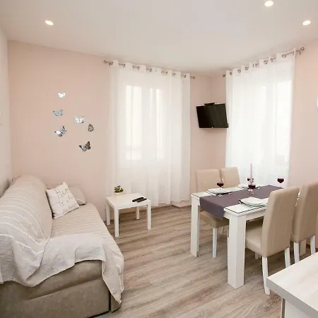Lejlighed Michela Central Apartment